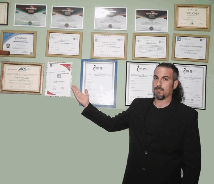 Angelo De Siati Personal Trainer con diplomi